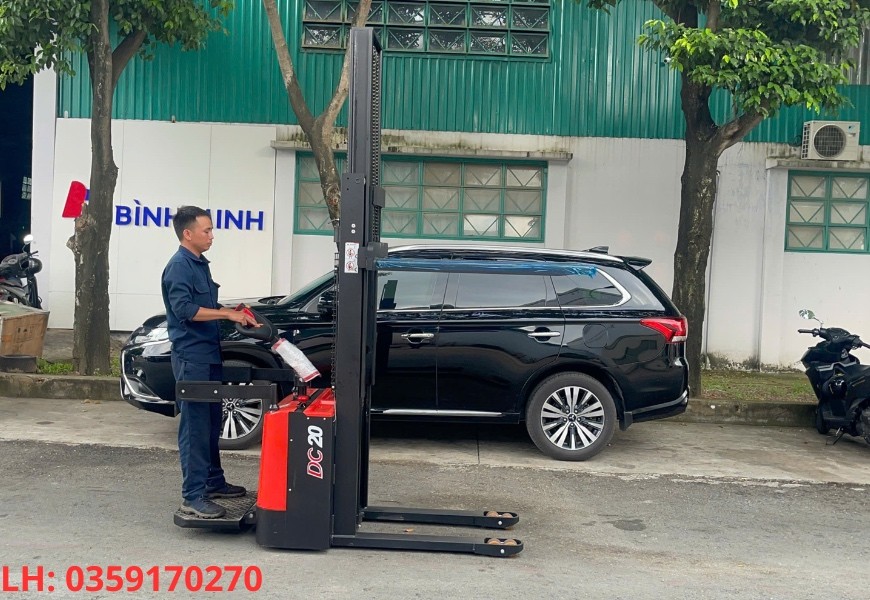 Xe Nang Tay Dien Cdd20 Tf